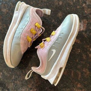Nike Air Max Axis Kids Shoes